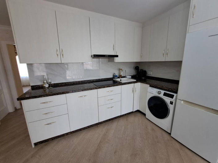 Image No.11-3 Bed Apartment for sale