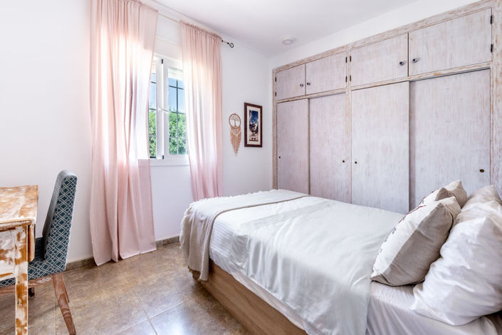 Image No.23-3 Bed Apartment for sale