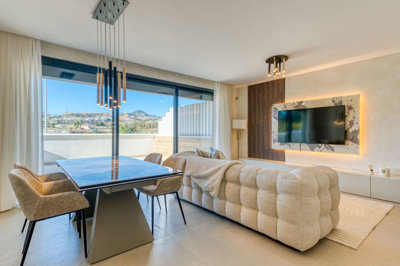 2-5bd7b9d04b45e33852eaf0ec6670150d