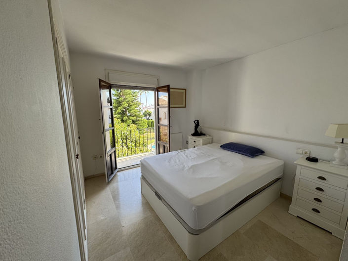 Image No.21-3 Bed Townhouse for sale