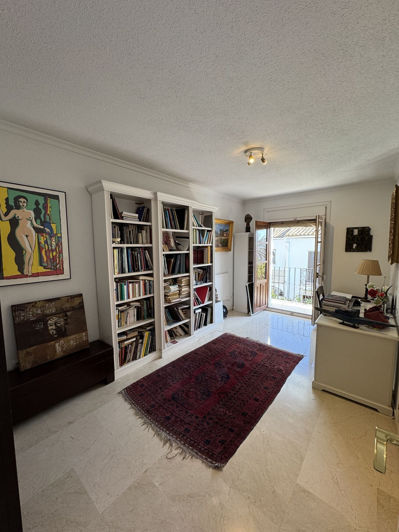 Image No.24-3 Bed Townhouse for sale