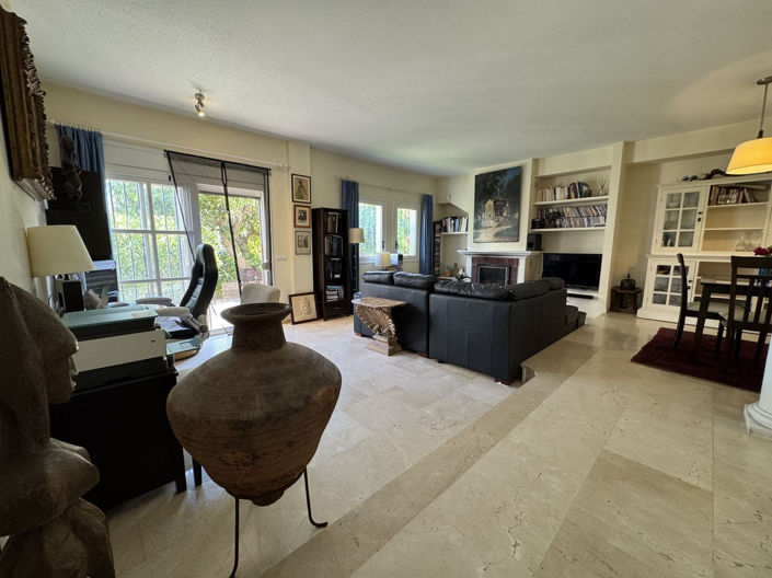 Image No.6-3 Bed Townhouse for sale