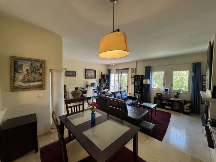 Image No.8-3 Bed Townhouse for sale