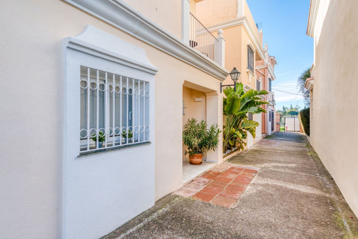 Image No.27-4 Bed Villa for sale