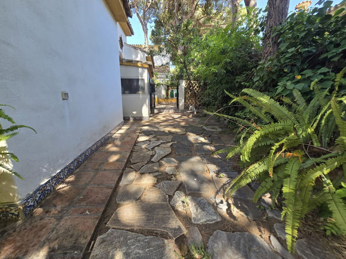 Image No.37-4 Bed Villa for sale