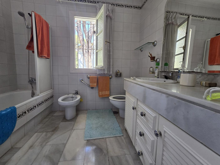 Image No.9-4 Bed Villa for sale