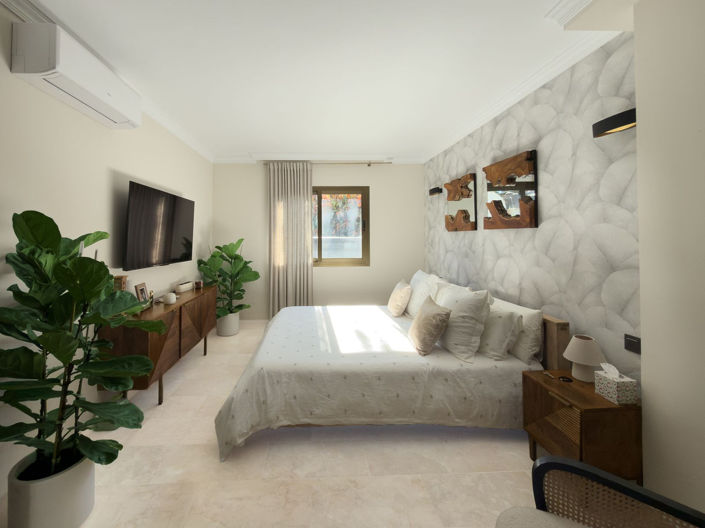 Image No.10-4 Bed Apartment for sale