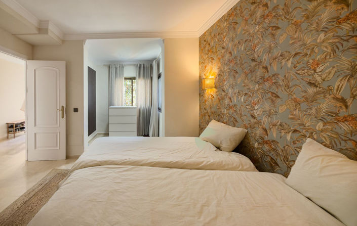 Image No.17-4 Bed Apartment for sale