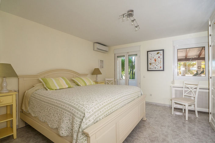 Image No.15-4 Bed Villa for sale