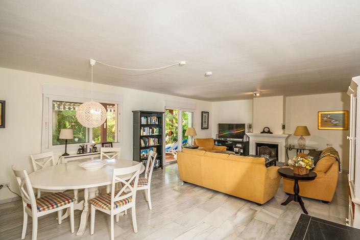 Image No.22-Villa de 4 chambres à vendre à Marbesa