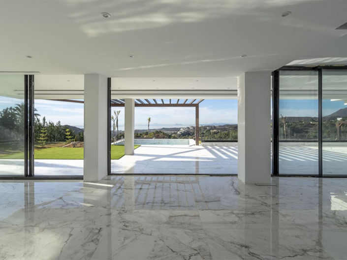 Image No.10-5 Bed Villa for sale