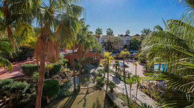 11-20939a0134ad724a8cb2a801094d15a4