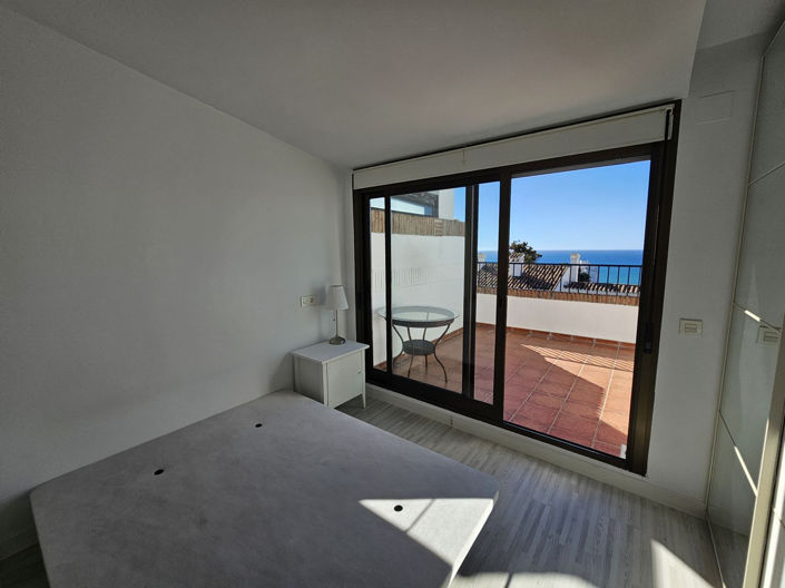 Image No.28-4 Bed Duplex for sale