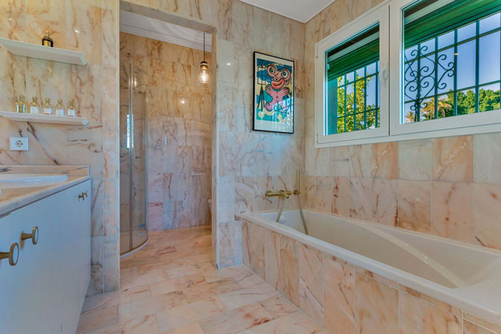 Image No.17-3 Bed Villa for sale