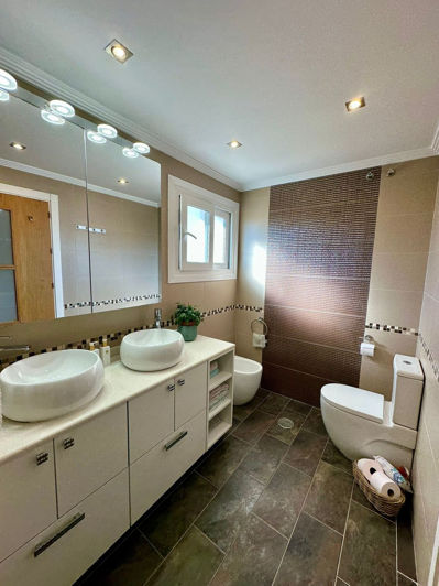 Image No.25-Villa de 6 chambres à vendre à Estepona