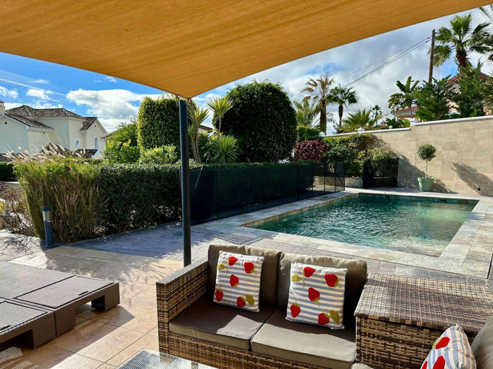 Image No.4-Villa de 6 chambres à vendre à Estepona