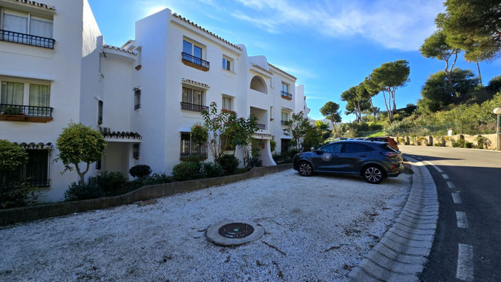 Image No.14-2 Bed Apartment for sale