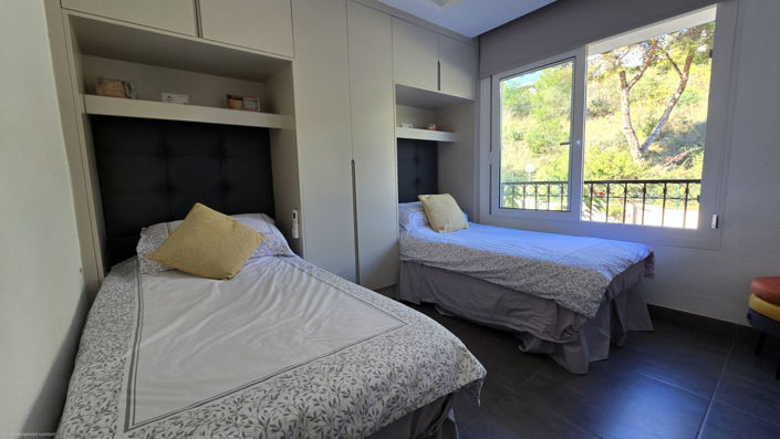 Image No.20-2 Bed Apartment for sale