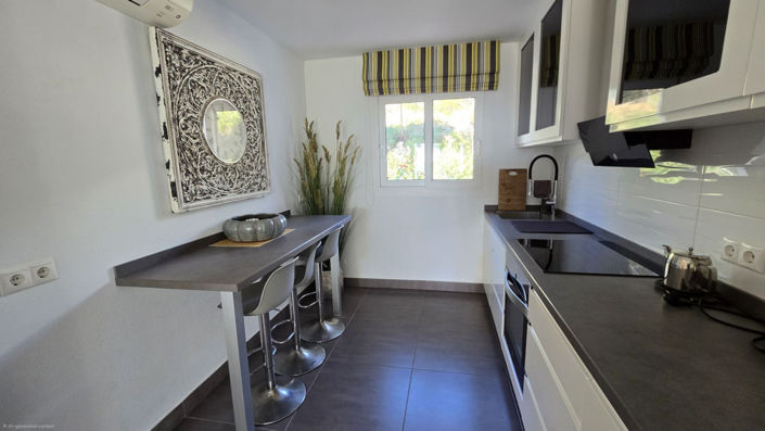 Image No.23-2 Bed Apartment for sale