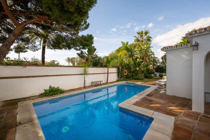 Image No.10-5 Bed Villa for sale