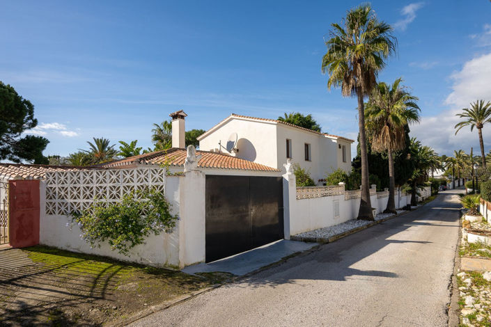 Image No.23-5 Bed Villa for sale