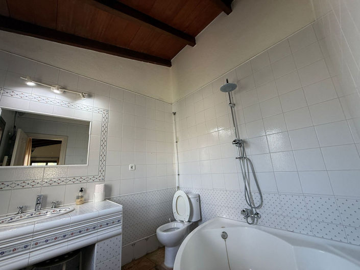 Image No.29-5 Bed Villa for sale