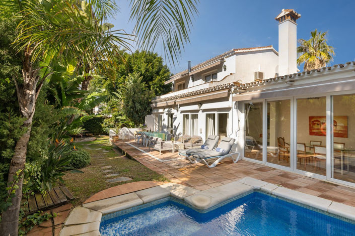 Image No.3-5 Bed Villa for sale