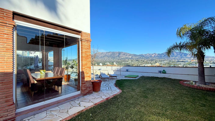 Image No.6-4 Bed Villa for sale