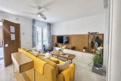 2-5bd7b9d04b45e33852eaf0ec6670150d