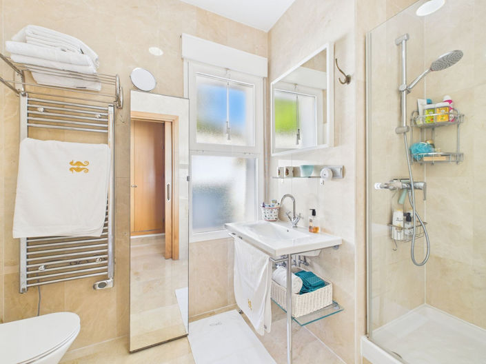 Image No.18-Villa de 4 chambres à vendre à Estepona