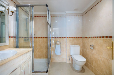 15-11d12f2f454f2f5e9b981fdd8b901d51