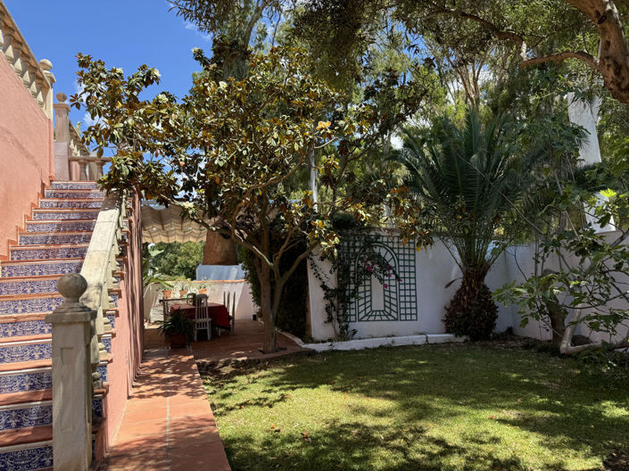 Image No.27-6 Bed Villa for sale