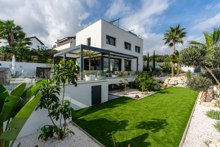 Image No.18-3 Bed Villa for sale