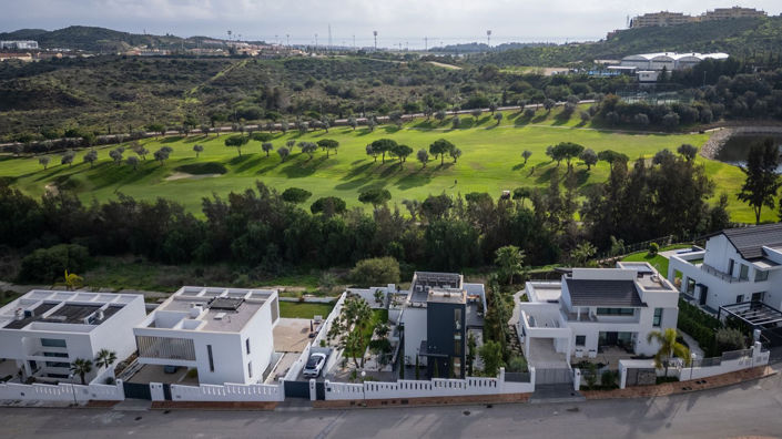 Image No.40-3 Bed Villa for sale