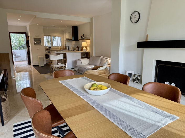 Image No.13-3 Bed Apartment for sale