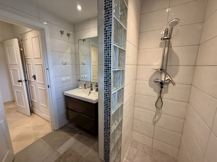 Image No.19-3 Bed Apartment for sale