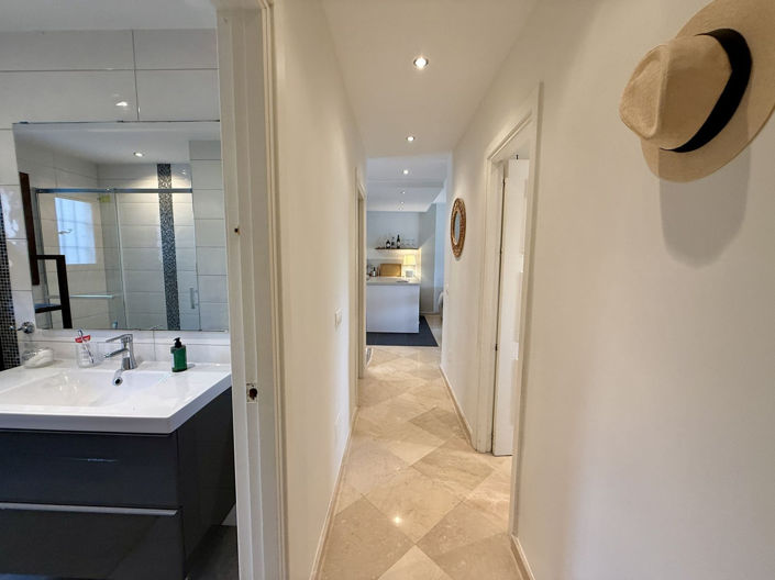 Image No.23-3 Bed Apartment for sale