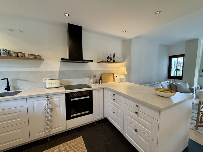 Image No.7-3 Bed Apartment for sale