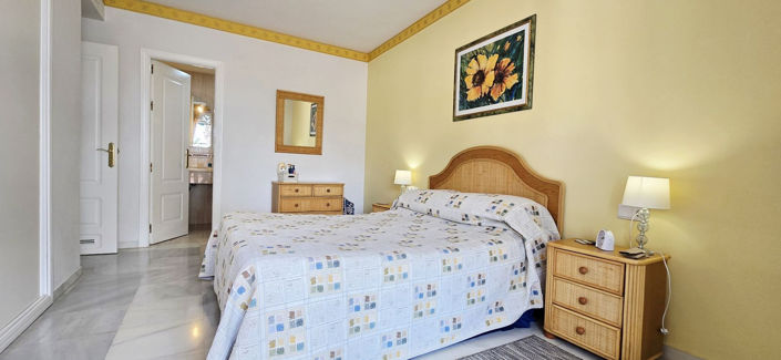 Image No.20-2 Bed Apartment for sale