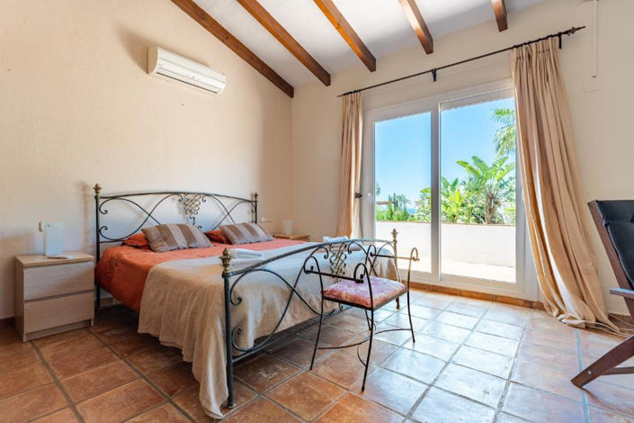 Image No.2-5 Bed Villa for sale