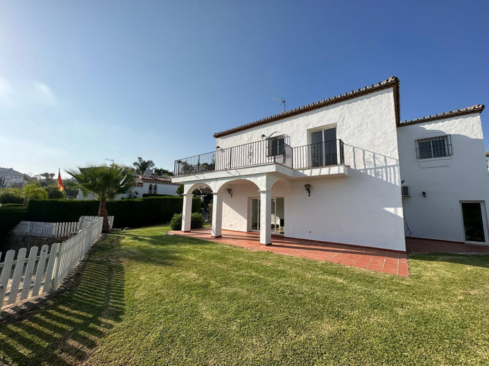 Image No.2-5 Bed Villa for sale