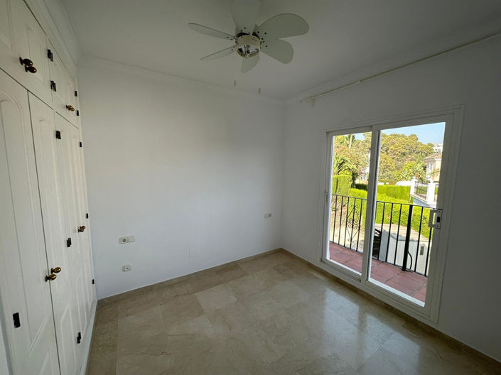 Image No.21-5 Bed Villa for sale