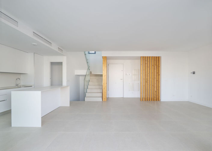 Image No.5-4 Bed Townhouse for sale