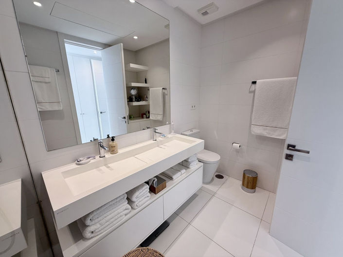 Image No.24-3 Bed Apartment for sale