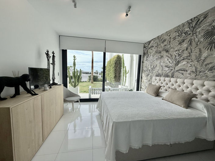 Image No.8-3 Bed Apartment for sale