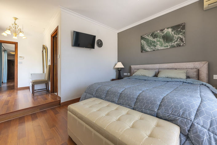 Image No.12-5 Bed Villa for sale