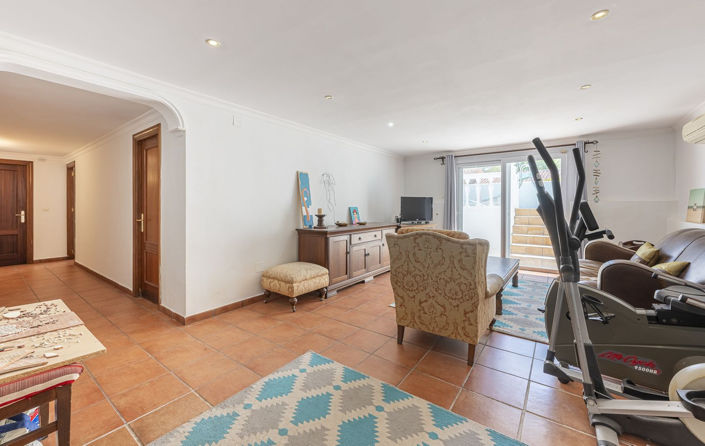 Image No.22-5 Bed Villa for sale