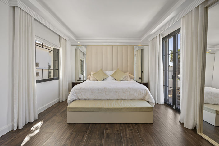 Image No.36-5 Bed Villa for sale