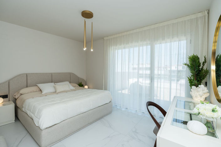 Image No.20-2 Bed Apartment for sale