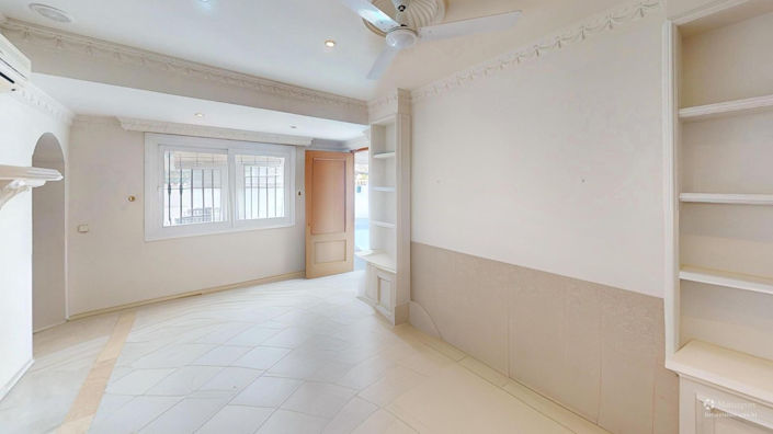 Image No.14-4 Bed Villa for sale